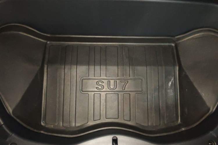 Used Xiaomi Auto SU7 2024 Four-Wheel Drive Ultra-Long Range Advanced Intelligent Driving Max Edition Engine Bay