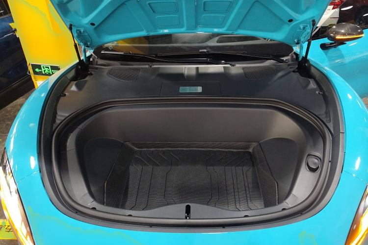 Used Xiaomi Auto SU7 2024 Four-Wheel-Drive Max Founder's Edition Engine Bay