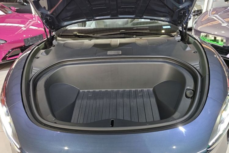 Used Xiaomi Auto SU7 2024 Four-Wheel Drive Ultra-Long Range Advanced Intelligent Driving Max Edition Engine Bay