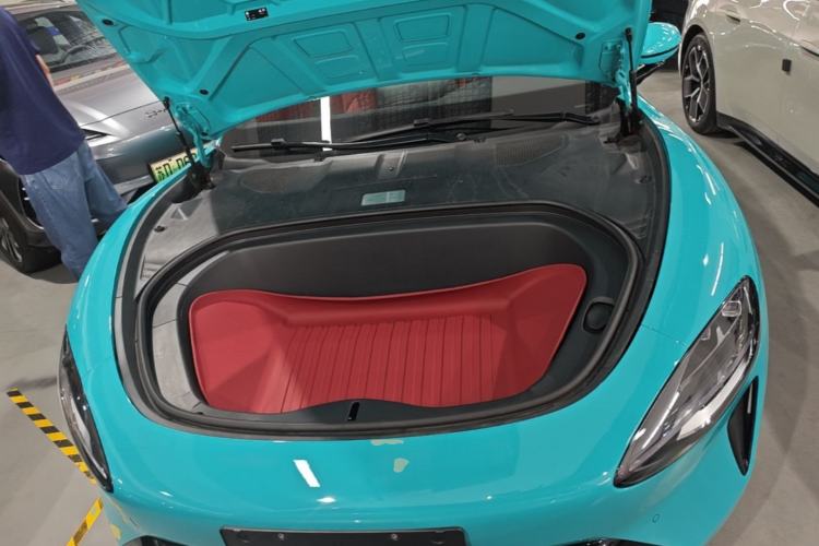 Used Xiaomi Auto SU7 2024 Rear-Drive Long-Range Intelligent Driving Version Engine Bay