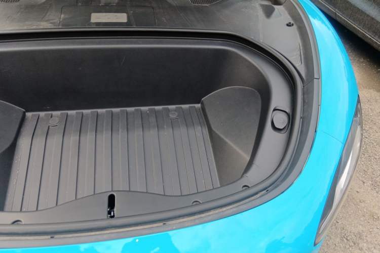 Used Xiaomi Auto SU7 2024 Rear-Drive Ultra-Long Range Advanced Pro-Level Intelligent Driving Version Engine Bay Left