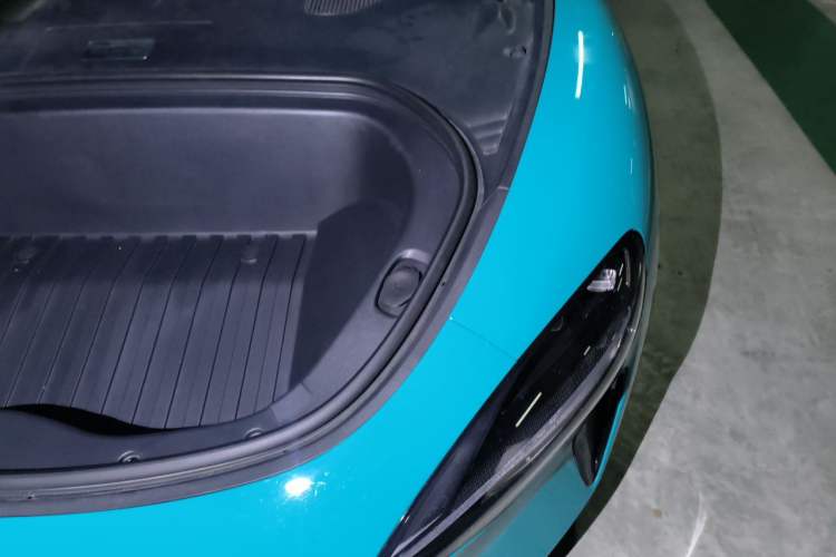 Used Xiaomi Auto SU7 2024 Four-Wheel Drive Ultra-Long Range Advanced Intelligent Driving Max Edition Engine Bay Left