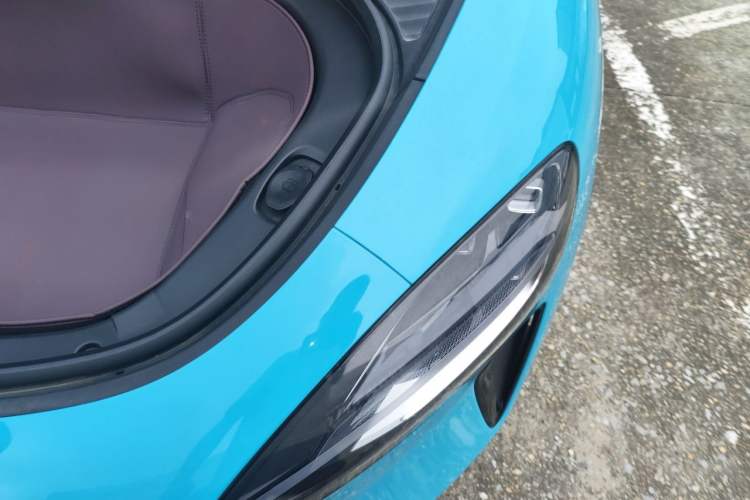 Used Xiaomi Auto SU7 2024 Four-Wheel Drive Ultra-Long Range Advanced Intelligent Driving Max Edition Engine Bay Left