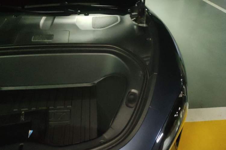 Used Xiaomi Auto SU7 2024 Four-Wheel Drive Ultra-Long Range Advanced Intelligent Driving Max Edition Engine Bay Left