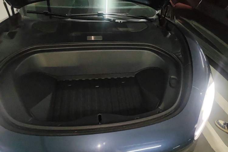 Used Xiaomi Auto SU7 2024 Four-Wheel Drive Ultra-Long Range Advanced Intelligent Driving Max Edition Engine Bay Left