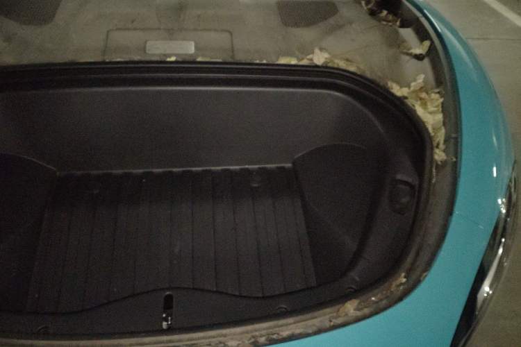 Used Xiaomi Auto SU7 2024 Rear-Drive Long-Range Intelligent Driving Version Engine Bay Left
