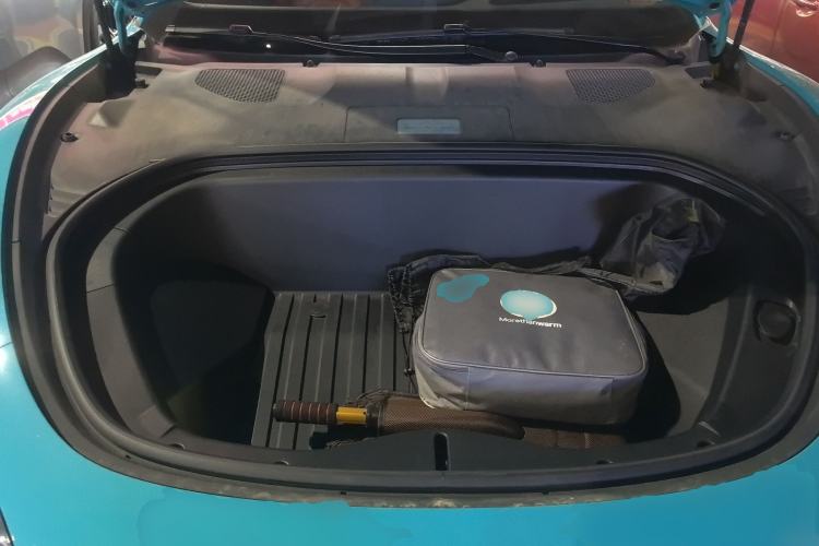 Used Xiaomi Auto SU7 2024 Four-Wheel Drive Ultra-Long Range Advanced Intelligent Driving Max Edition Engine Bay