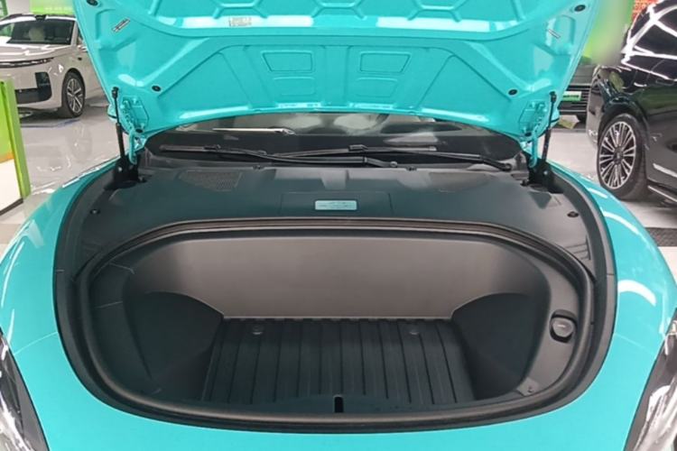 Used Xiaomi Auto SU7 2024 Four-Wheel Drive Ultra-Long Range Advanced Intelligent Driving Max Edition Engine Bay