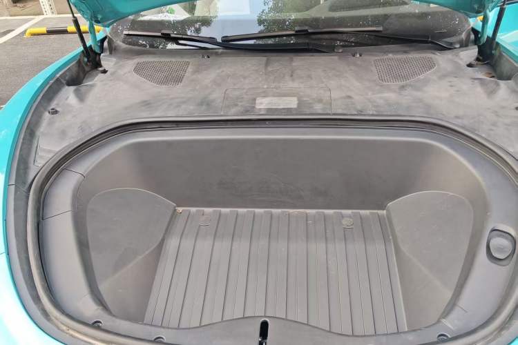 Used Xiaomi Auto SU7 2024 Rear-Drive Ultra-Long Range Advanced Pro-Level Intelligent Driving Version Engine Bay