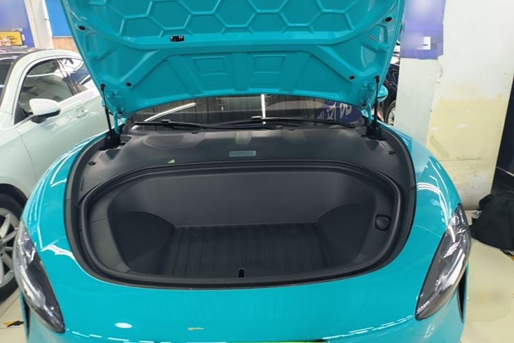 Used Xiaomi Auto SU7 2024 Rear-Drive Long-Range Intelligent Driving Version Engine Bay