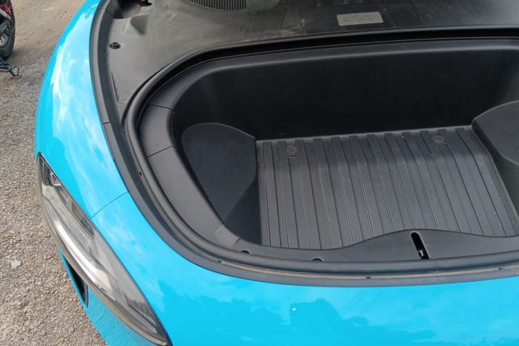 Used Xiaomi Auto SU7 2024 Rear-Drive Ultra-Long Range Advanced Pro-Level Intelligent Driving Version Engine Bay Right