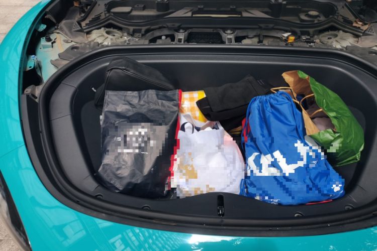 Used Xiaomi Auto SU7 2024 Rear-Drive Long-Range Intelligent Driving Version Engine Bay Right