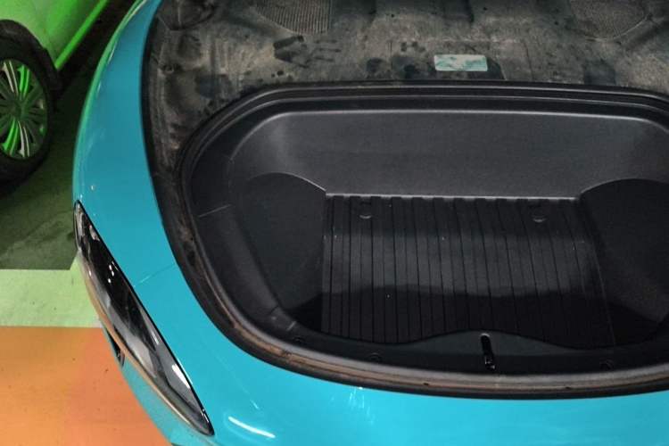Used Xiaomi Auto SU7 2024 Rear-Drive Long-Range Intelligent Driving Version Engine Bay Right