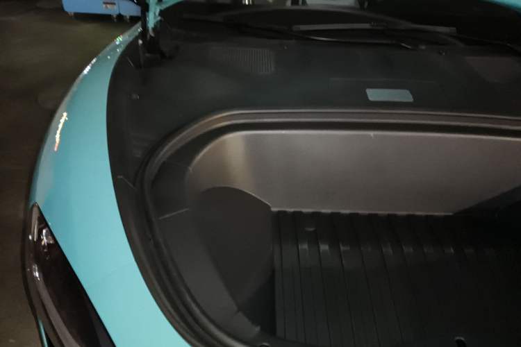 Used Xiaomi Auto SU7 2024 Four-Wheel Drive Ultra-Long Range Advanced Intelligent Driving Max Edition Engine Bay Right