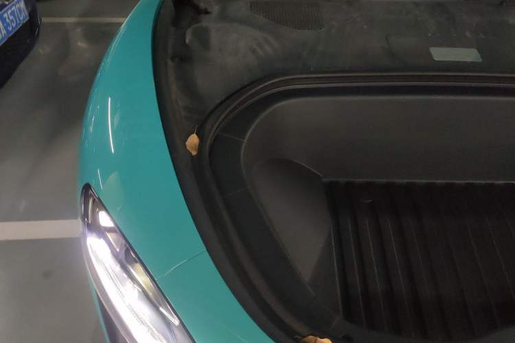 Used Xiaomi Auto SU7 2024 Four-Wheel-Drive Max Founder's Edition Engine Bay Right