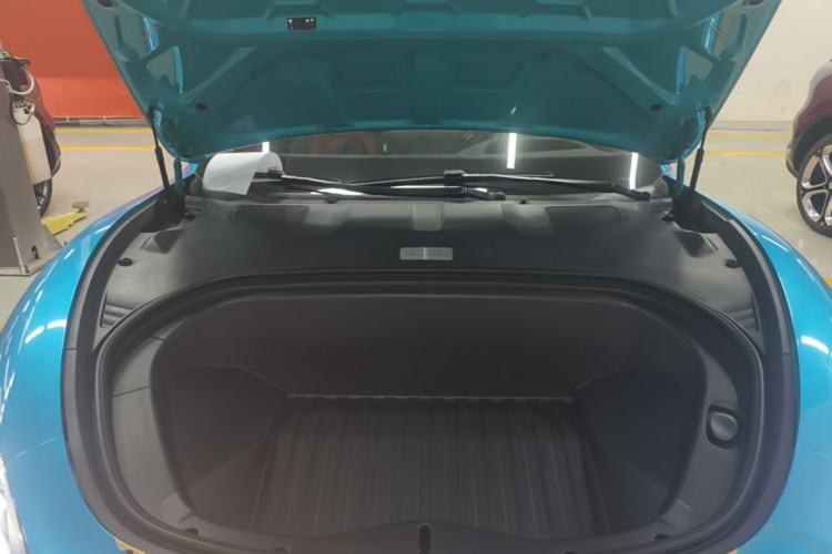 Used Xiaomi Auto SU7 2024 Four-Wheel Drive Ultra-Long Range Advanced Intelligent Driving Max Edition Engine Bay
