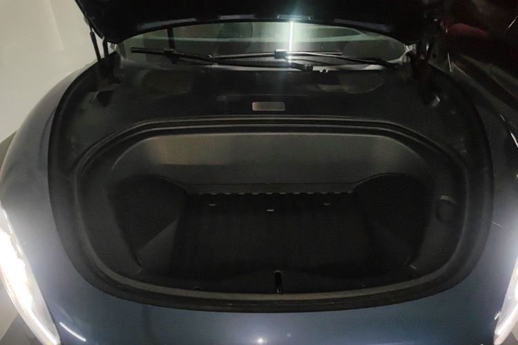 Used Xiaomi Auto SU7 2024 Four-Wheel Drive Ultra-Long Range Advanced Intelligent Driving Max Edition Engine Bay