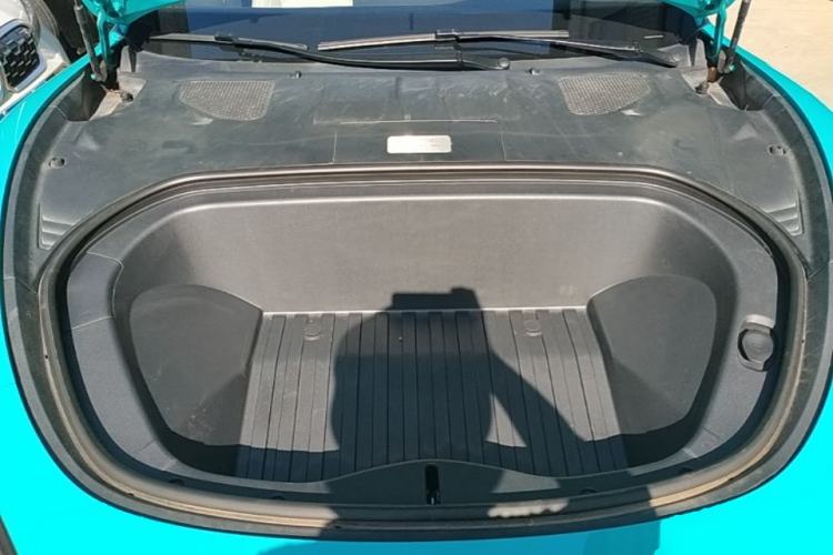 Used Xiaomi Auto SU7 2024 Rear-Drive Long-Range Intelligent Driving Version Engine Bay