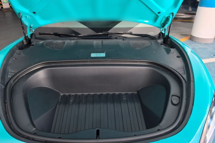 Used Xiaomi Auto SU7 2024 Rear-Drive Long-Range Intelligent Driving Version Engine Bay