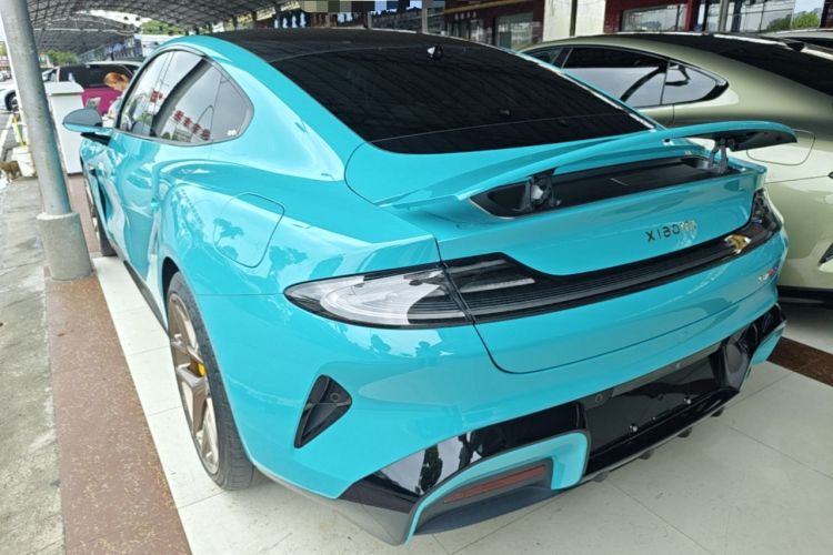 Used Xiaomi Auto SU7 2024 Four-Wheel Drive Ultra-Long Range Advanced Intelligent Driving Max Edition Exterior 2