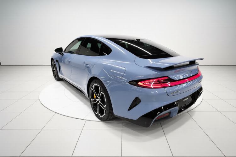 Used Xiaomi Auto SU7 2024 Four-Wheel Drive Ultra-Long Range Advanced Intelligent Driving Max Edition Exterior 2