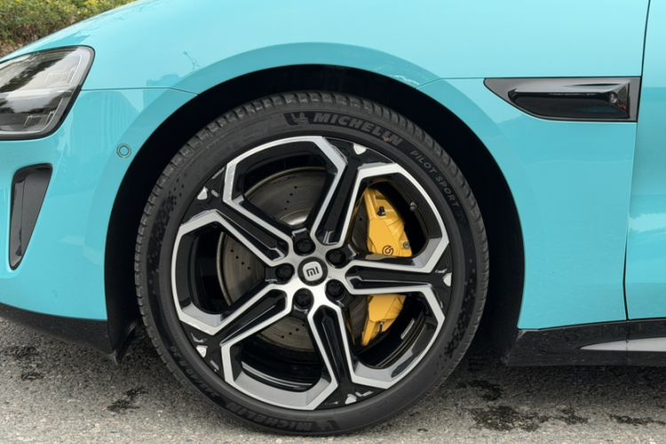 Used Xiaomi Auto SU7 2024 Four-Wheel Drive Ultra-Long Range Advanced Intelligent Driving Max Edition Exterior 2