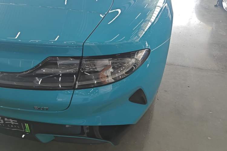 Used Xiaomi Auto SU7 2024 Rear-Drive Long-Range Intelligent Driving Version Exterior 3