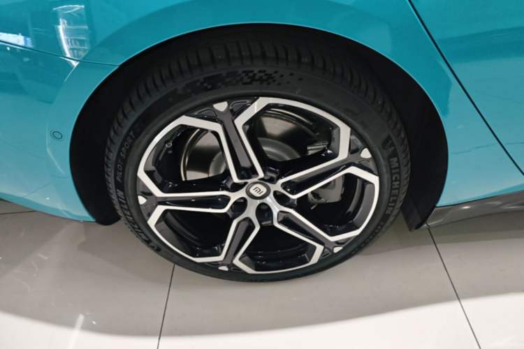 Used Xiaomi Auto SU7 2024 Rear-Drive Ultra-Long Range Advanced Pro-Level Intelligent Driving Version Exterior 3