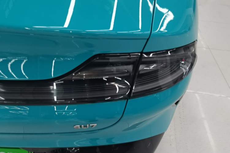 Used Xiaomi Auto SU7 2024 Rear-Drive Long-Range Intelligent Driving Version Exterior 3