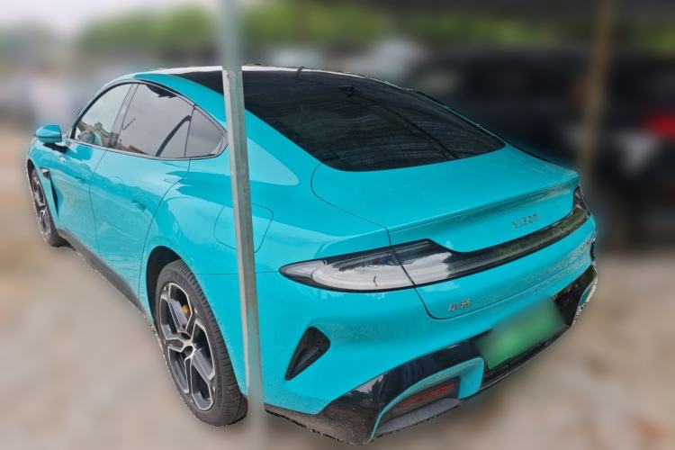 Used Xiaomi Auto SU7 2024 Four-Wheel Drive Ultra-Long Range Advanced Intelligent Driving Max Edition Exterior 3