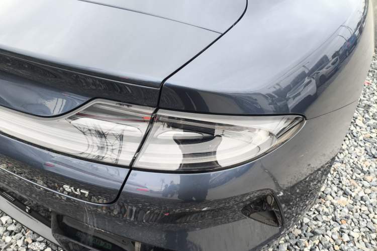 Used Xiaomi Auto SU7 2024 Rear-Drive Standard Founder Edition Exterior 3