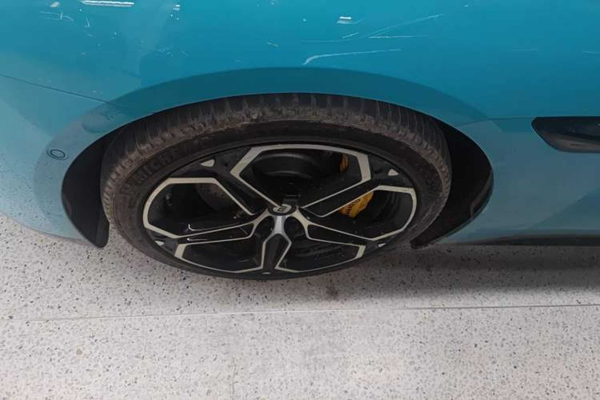 Used Xiaomi Auto SU7 2024 Four-Wheel Drive Ultra-Long Range Advanced Intelligent Driving Max Edition Exterior 4
