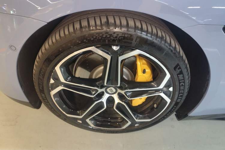 Used Xiaomi Auto SU7 2024 Four-Wheel Drive Ultra-Long Range Advanced Intelligent Driving Max Edition Exterior 4