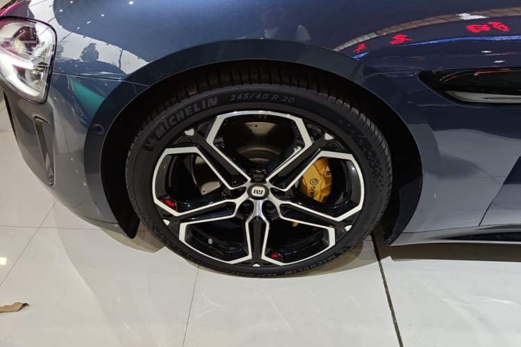 Used Xiaomi Auto SU7 2024 Four-Wheel Drive Ultra-Long Range Advanced Intelligent Driving Max Edition Exterior 4