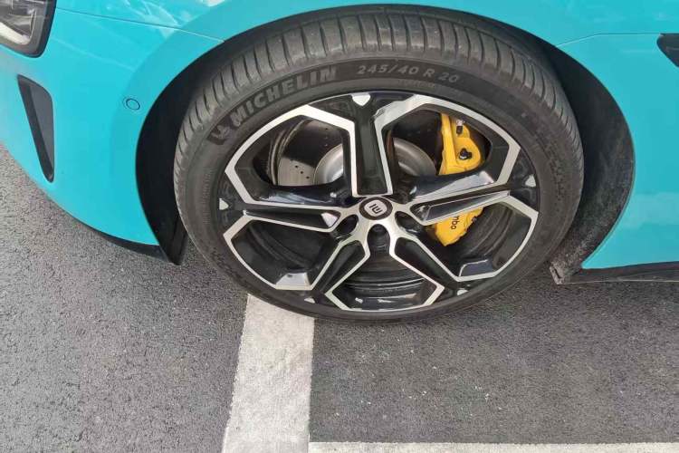 Used Xiaomi Auto SU7 2024 Rear-Drive Ultra-Long Range Advanced Pro-Level Intelligent Driving Version Exterior 4