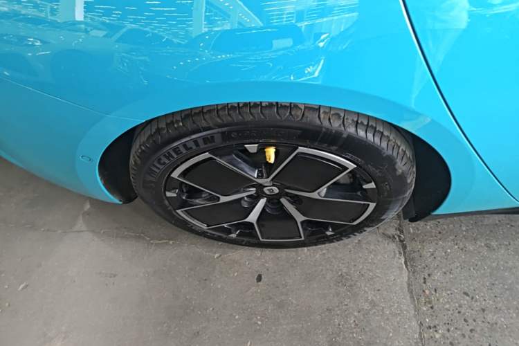 Used Xiaomi Auto SU7 2024 Rear-Drive Long-Range Intelligent Driving Version Exterior 5