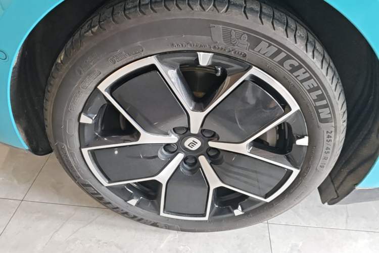 Used Xiaomi Auto SU7 2024 Rear-Drive Long-Range Intelligent Driving Version Exterior 5