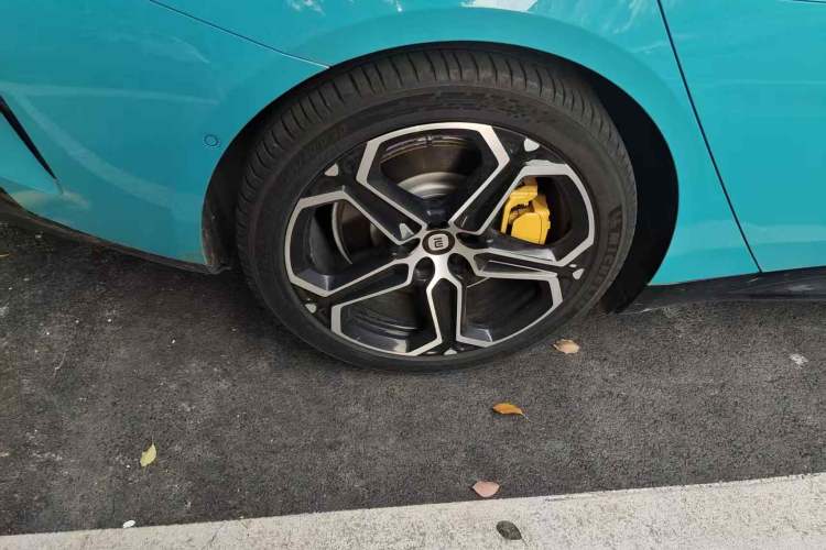 Used Xiaomi Auto SU7 2024 Rear-Drive Ultra-Long Range Advanced Pro-Level Intelligent Driving Version Exterior 5
