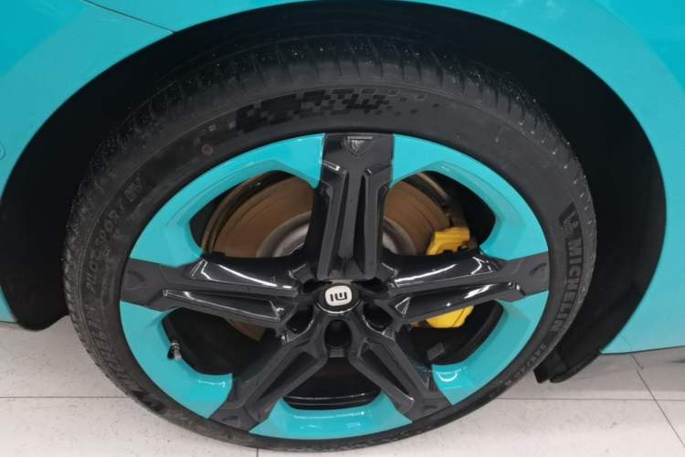 Used Xiaomi Auto SU7 2024 Rear-Drive Long-Range Intelligent Driving Version Exterior 5