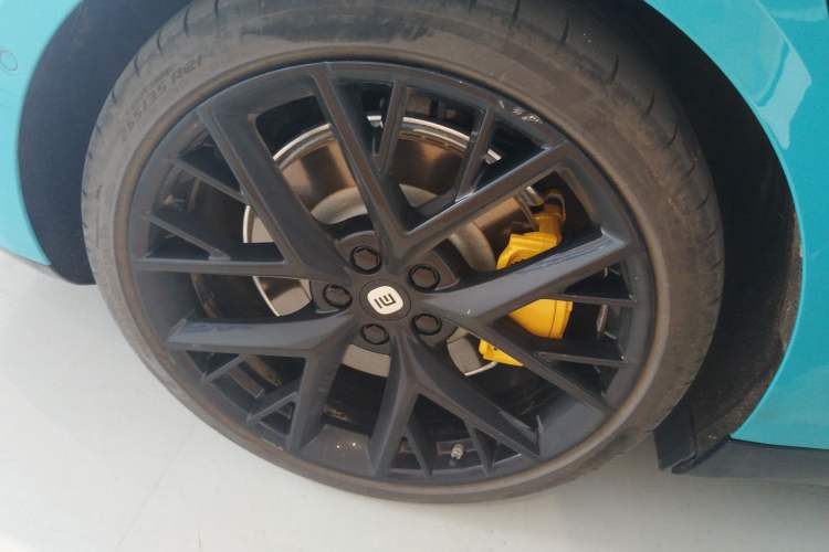 Used Xiaomi Auto SU7 2024 Four-Wheel Drive Ultra-Long Range Advanced Intelligent Driving Max Edition Exterior 8
