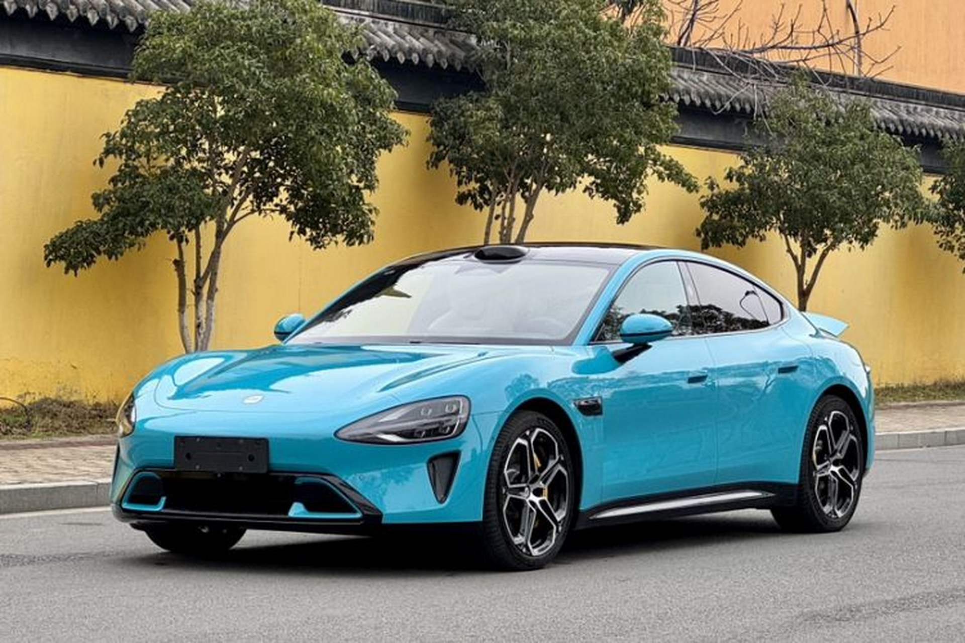 Used Xiaomi Auto SU7 2024 Four-Wheel Drive Ultra-Long Range Advanced Intelligent Driving Max Edition Front Left 45 Deg