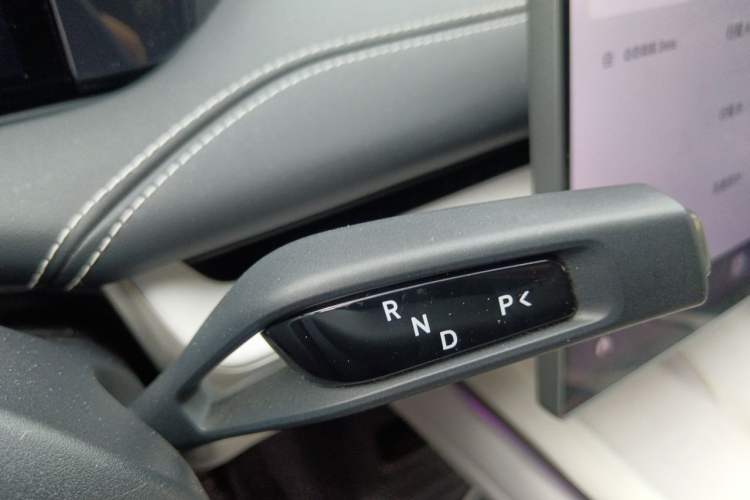 Used Xiaomi Auto SU7 2024 Rear-Drive Ultra-Long Range Advanced Pro-Level Intelligent Driving Version Gear Lever
