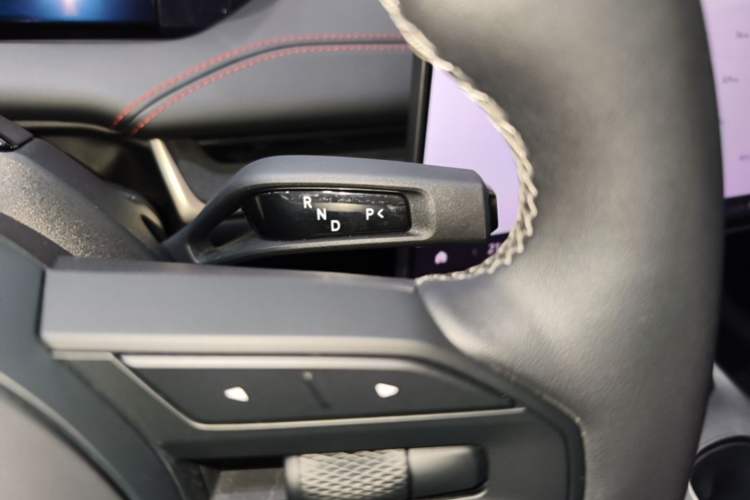 Used Xiaomi Auto SU7 2024 Rear-Drive Ultra-Long Range Advanced Pro-Level Intelligent Driving Version Gear Lever