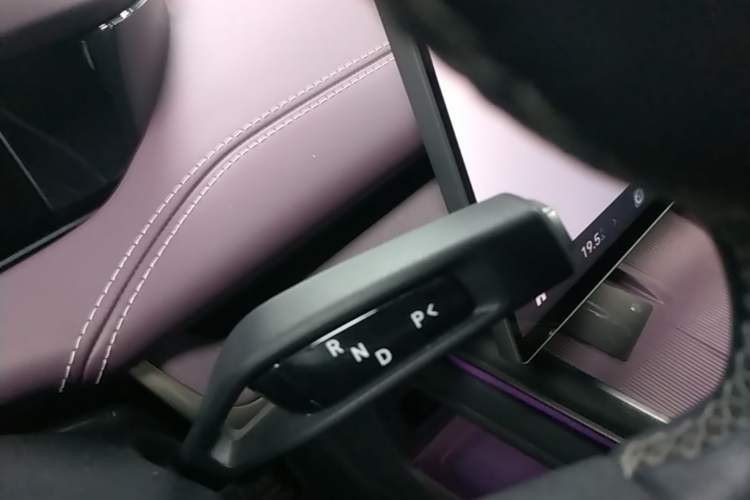 Used Xiaomi Auto SU7 2024 Rear-Drive Long-Range Intelligent Driving Version Gear Lever