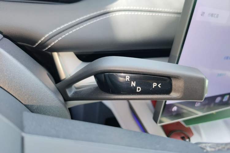 Used Xiaomi Auto SU7 2024 Four-Wheel Drive Ultra-Long Range Advanced Intelligent Driving Max Edition Gear Lever