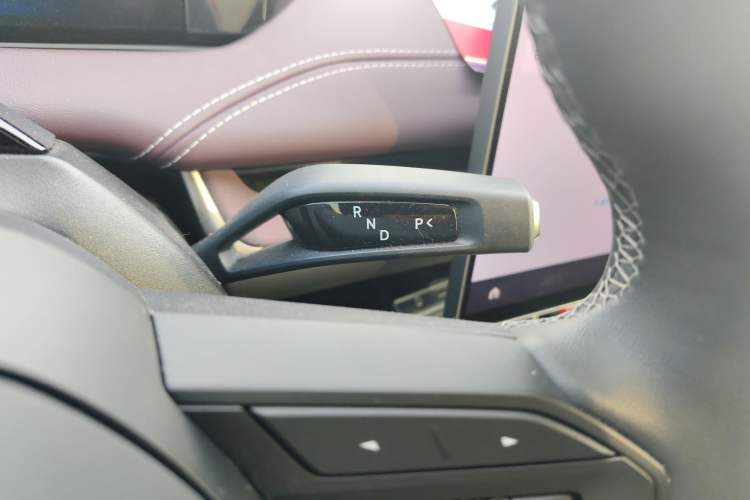 Used Xiaomi Auto SU7 2024 Rear-Drive Ultra-Long Range Advanced Pro-Level Intelligent Driving Version Gear Lever