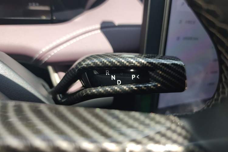Used Xiaomi Auto SU7 2024 Four-Wheel Drive Ultra-Long Range Advanced Intelligent Driving Max Edition Gear Lever