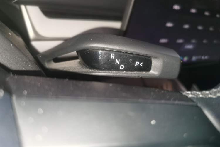 Used Xiaomi Auto SU7 2024 Rear-Drive Long-Range Intelligent Driving Version Gear Lever