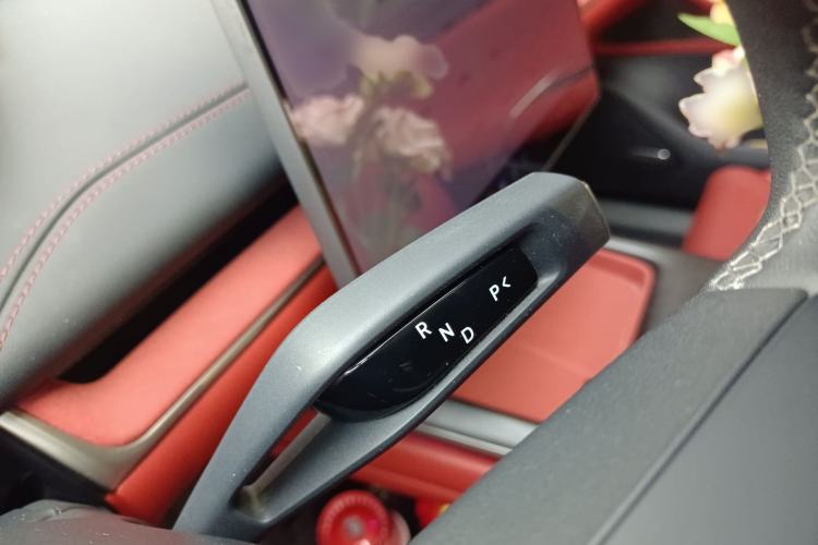 Used Xiaomi Auto SU7 2024 Rear-Drive Long-Range Intelligent Driving Version Gear Lever