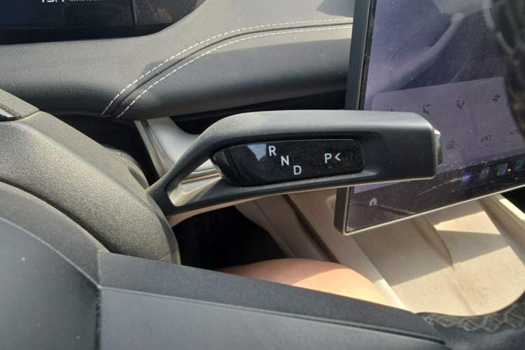 Used Xiaomi Auto SU7 2024 Rear-Drive Ultra-Long Range Advanced Pro-Level Intelligent Driving Version Gear Lever